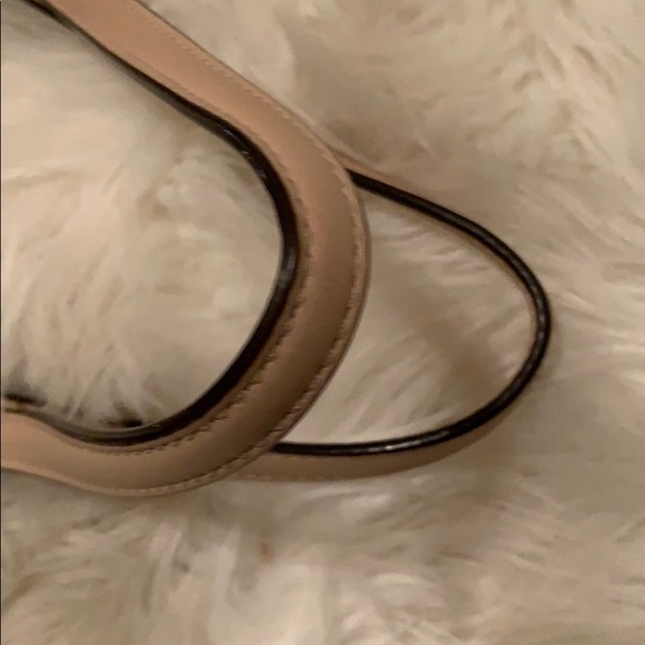 Like new MICHAEL Kors purse - Picture 7 of 8